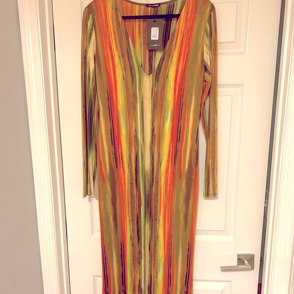 NWT Fashion Nova Portrait Of Our Love Maxi Dress 🌹
